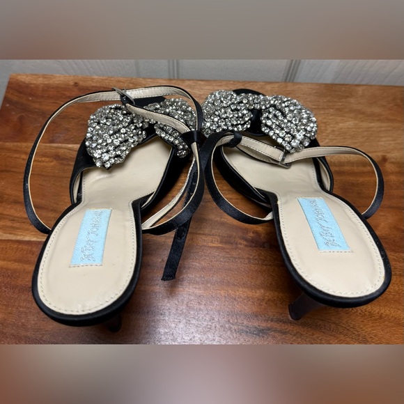 Blue by Betsey Johnson Heidi Black Satin Heel - Picture 6 of 8